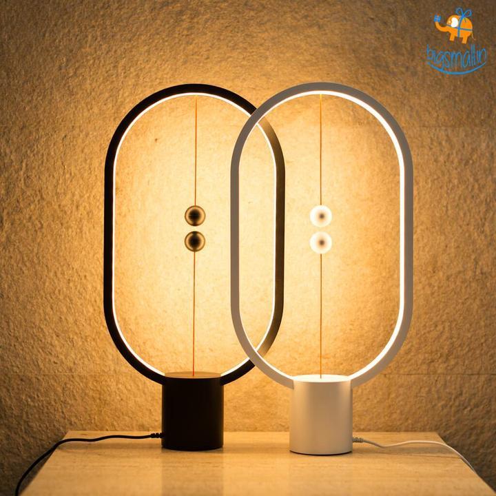 Magnetic USB Heng Balance Lamp- Gift Decor